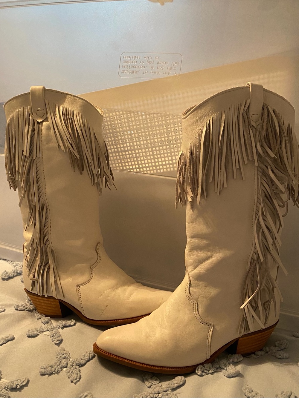 Dingo, white leather fringe cowboy boots size 6, Preloved - Picture 13 of 16